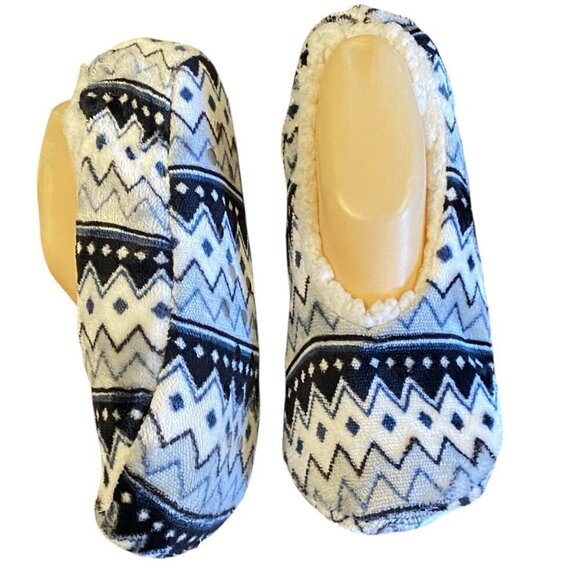 Laura Ashley by Ashko Fair Isle Fuzzy Slipper Socks w/ Grippers Non Slip L #70V - Picture 4 of 13